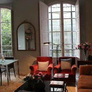Luxurious 2 Bedroom Flat In A Historic Building Sevilla